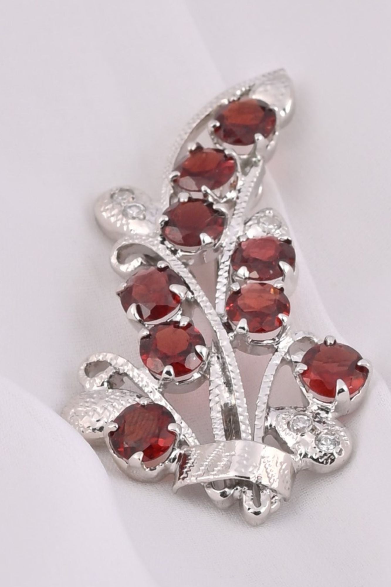 11.21/GM GARNET / ZIRCON (1650)
