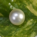 Load image into Gallery viewer, 9.91 Carat Natural South Sea Pearl With Lab Certificate