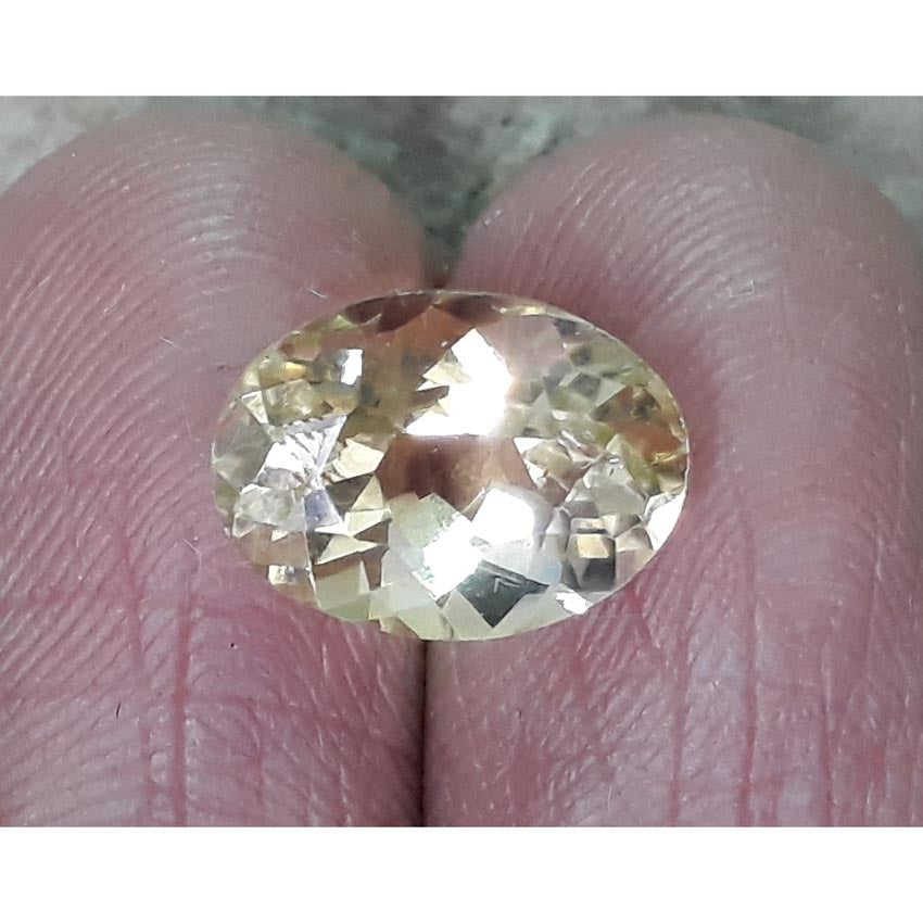 3.72/CT Natural Golden Topaz - 251357