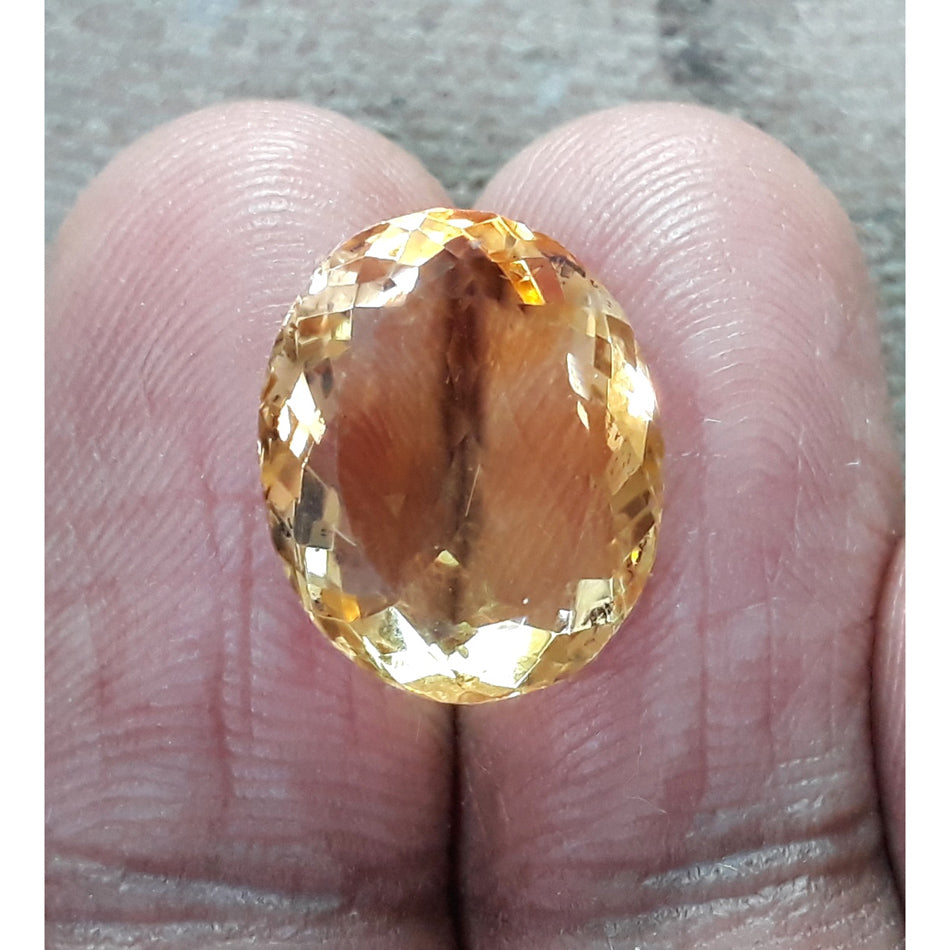 7.48/CT Natural Golden Topaz
