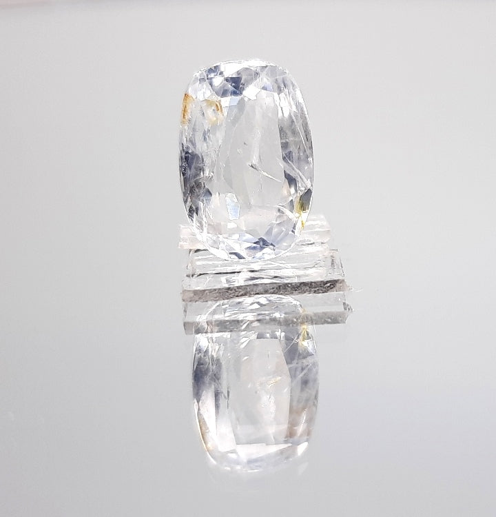 5.06 Ratti Natural Pitambari sapphire with Govt Lab Certificate-(23310)