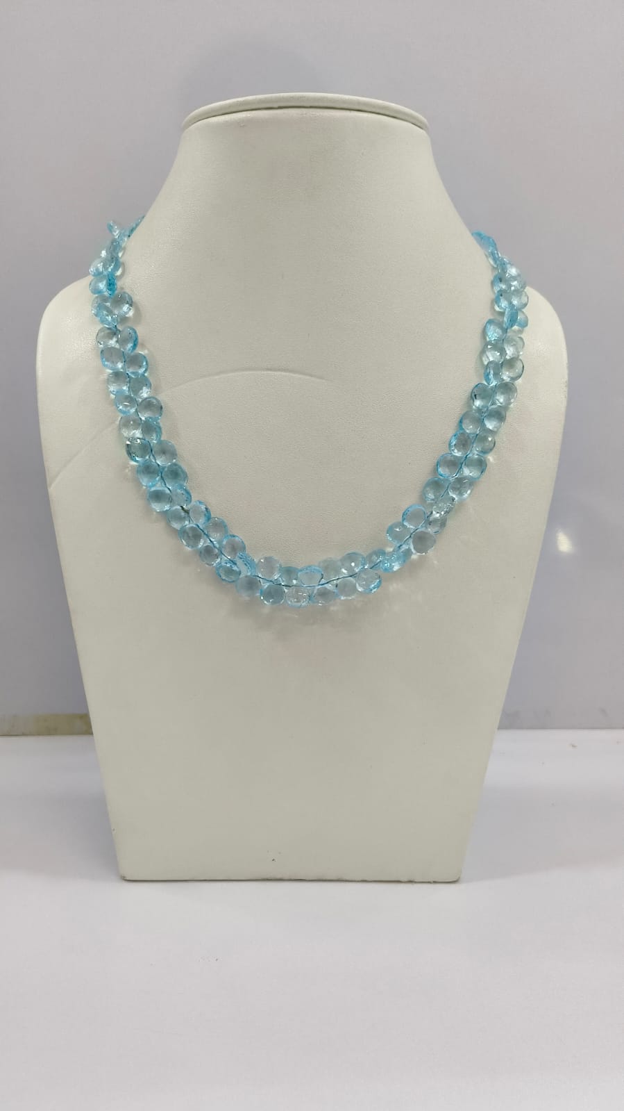 258.38/CT BLUE TOPAZ BEADS (200)