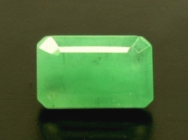 3.76/CT Natural Panna Stone with Govt. Lab Certificate (4551)