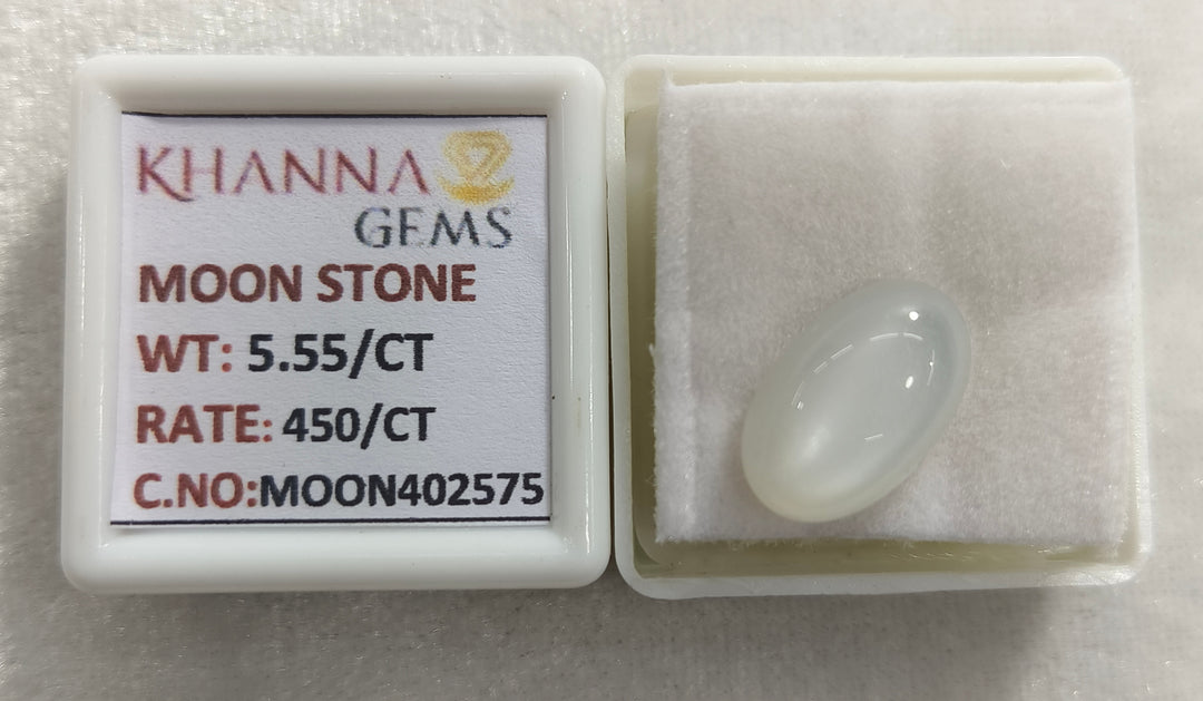 5.55/CT Moon Stone with Govt. Lab Certificate (450)