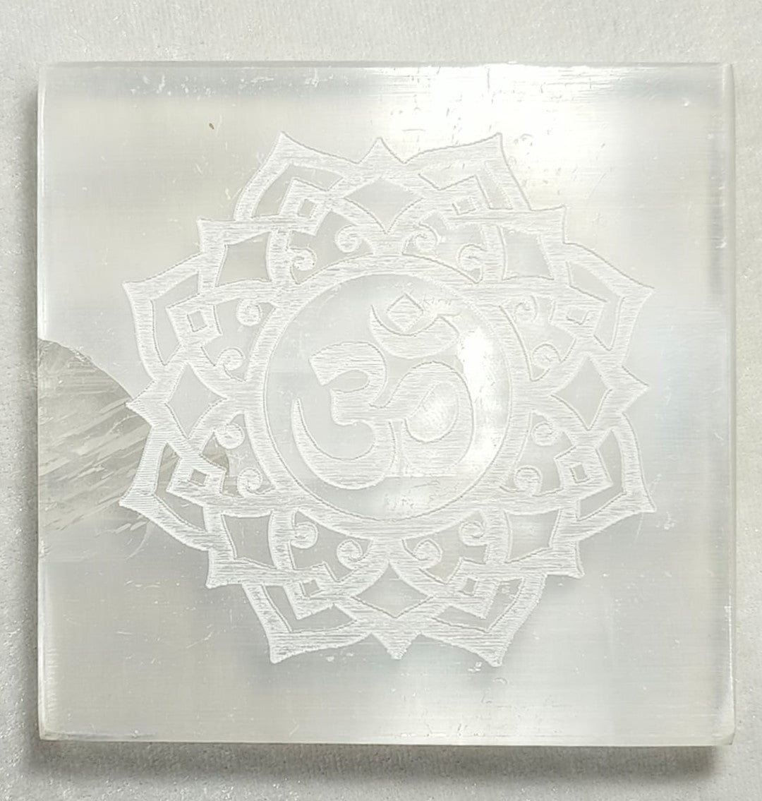 OM SELENIGHT CHARGING PLATE (2)