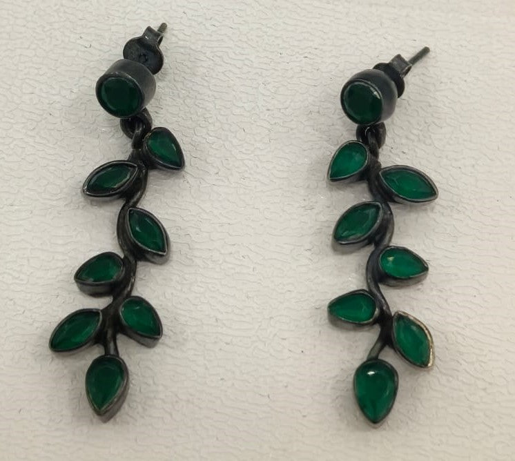 7.50/GM ONYX RAJWARA SILVER EAR RINGS (525)