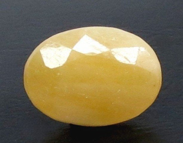 4.78/CT Natural Yellow Sapphire With Govt Lab Certificate (1221)