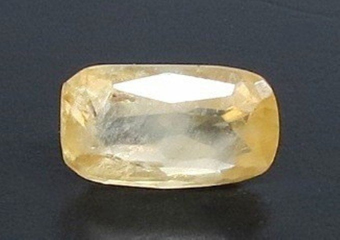 3.89/CT Natural Yellow Sapphire With Govt Lab Certificate