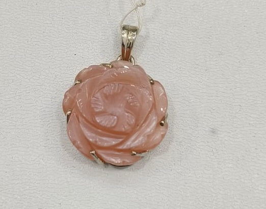 13.80/GM ROSE QUARTZ SILVER PENDANT (2750)
