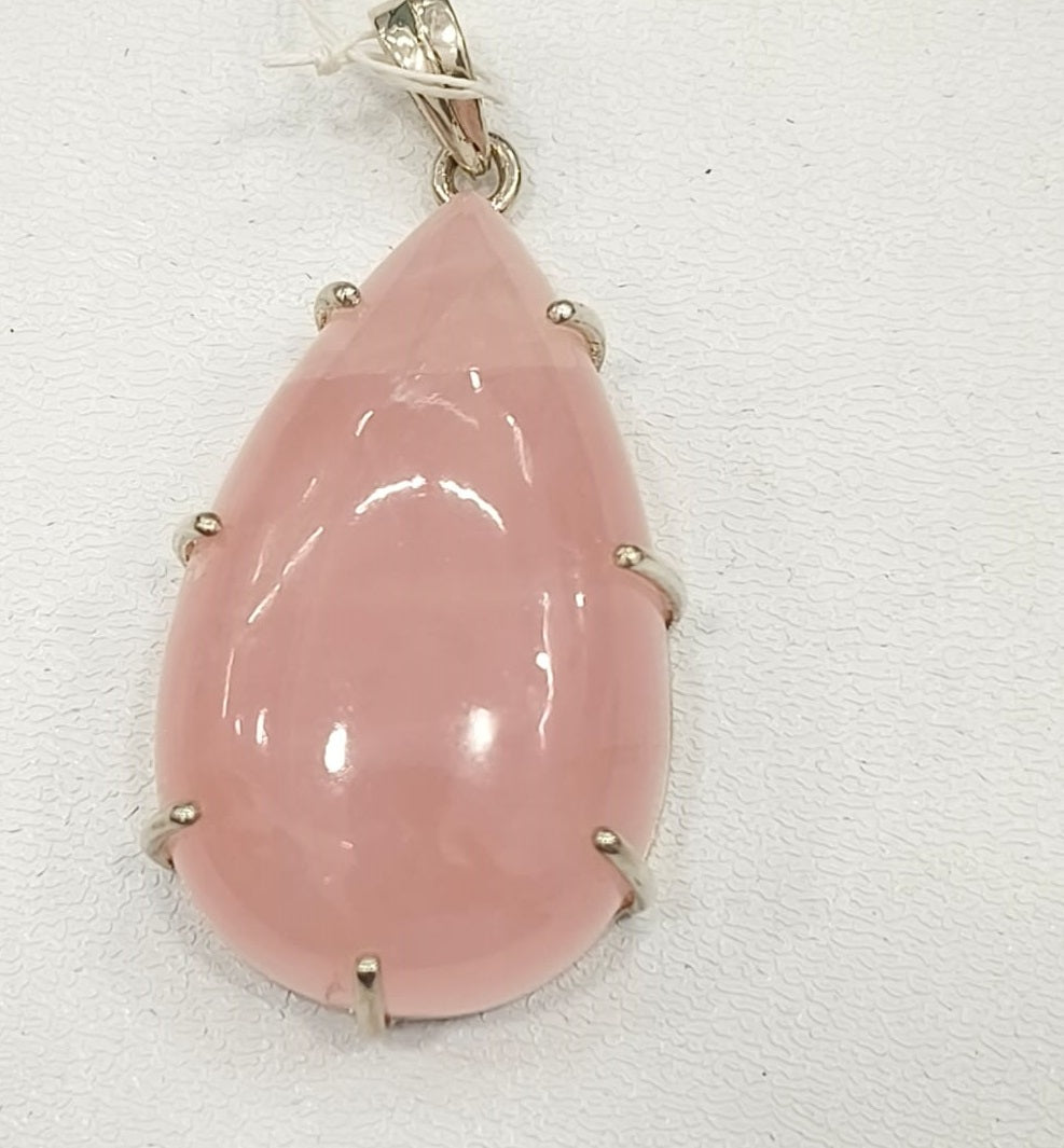 44.06/GM ROSE QUARTZ SILVER PENDANT (2300)