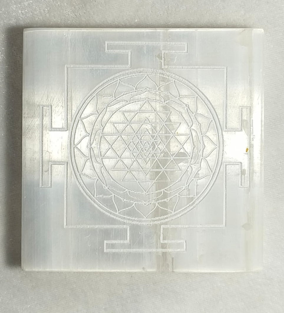 SHREE YANTRA (SELENITE 005)