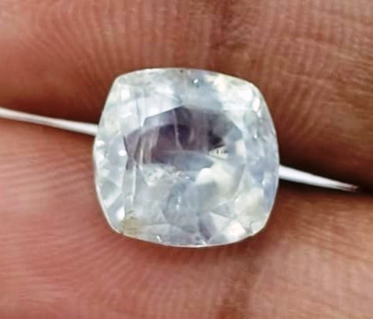 4.84/CT Natural White Sapphire with Govt Lab Certificate-16709S208981