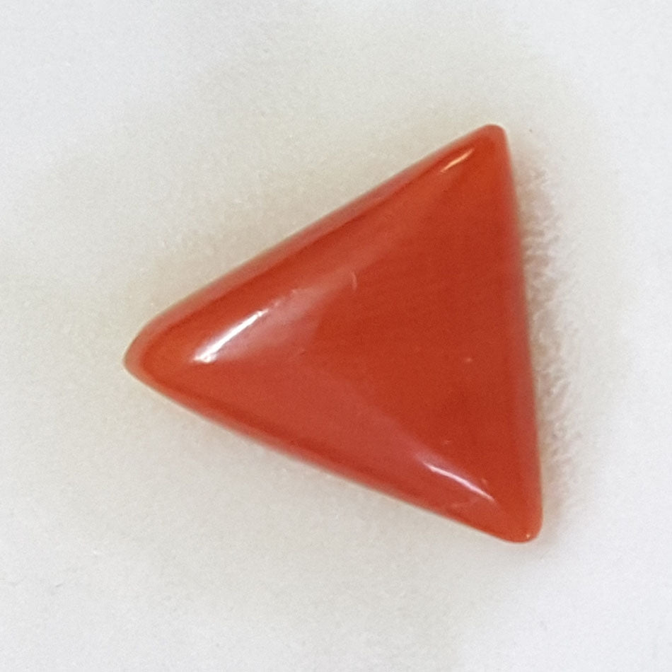 3.72 Ratti Italian Triangular Red Coral Stone