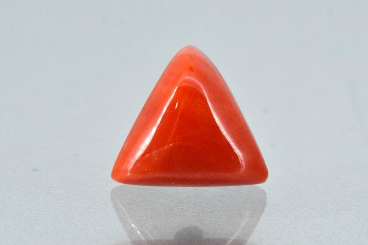 7.64 Ratti Natural Triangular Red Coral