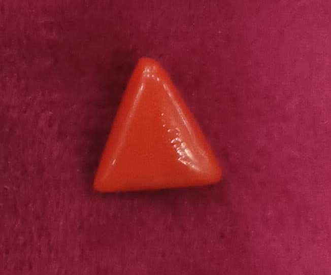 4.65/CT Natural Triangular Red Coral-1054