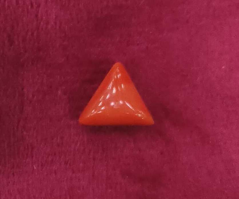 4.65/CT Natural Triangular Red Coral-1332