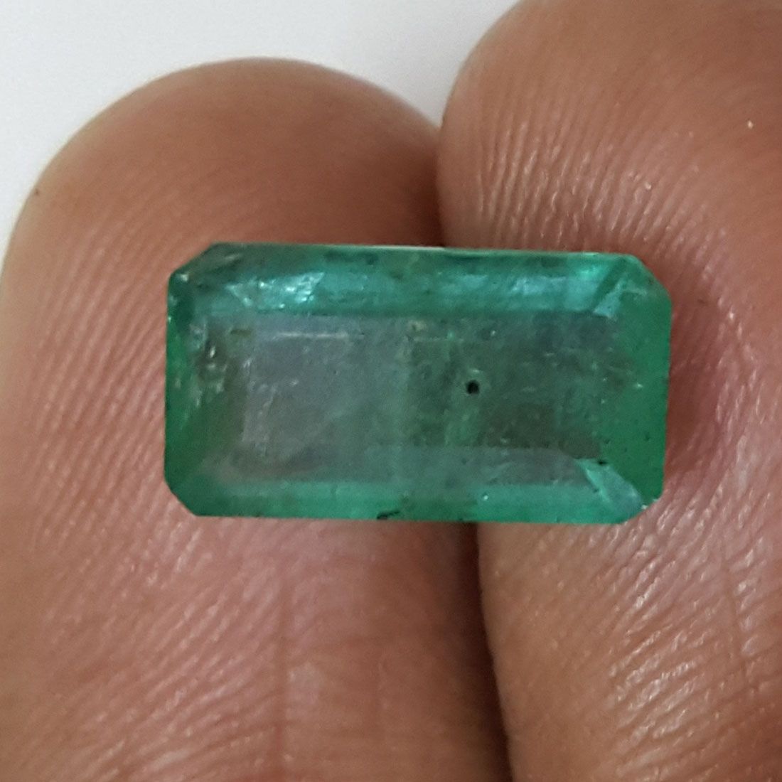 3.71/CT Natural Emerald Stone with Govt. Lab Certificate (87733)