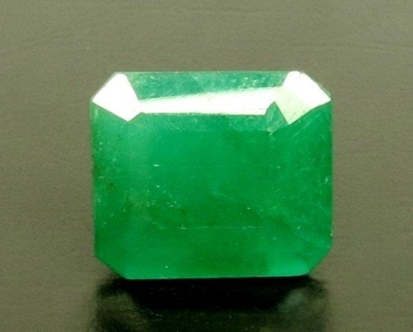 5.71/CT High QualityPanna Stone with Govt. Lab Certificate-4551