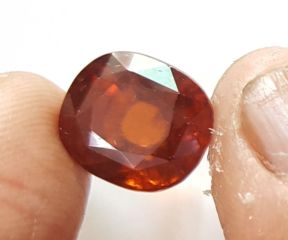 9.29 Ratti Natural Hessonite with Govt. Lab Certificate-(114440)