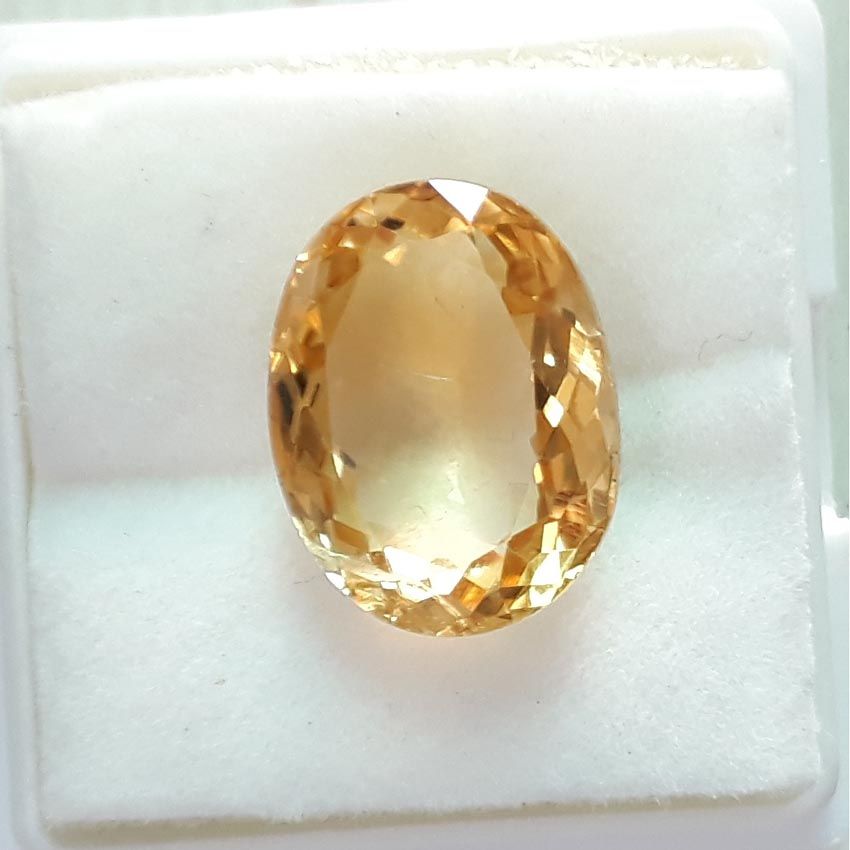 17.75/CT Golden Topaz