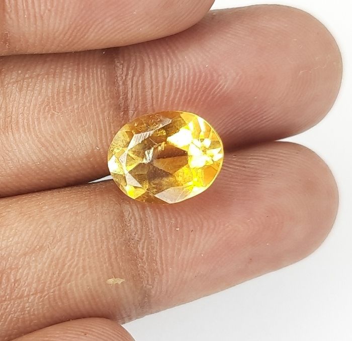 3.95/CT Natural Golden Topaz