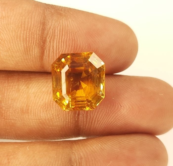 8.80/CT Natural Golden Topaz