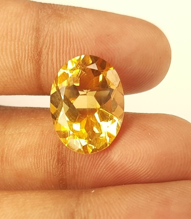 8.40 Carat Golden Topaz-450