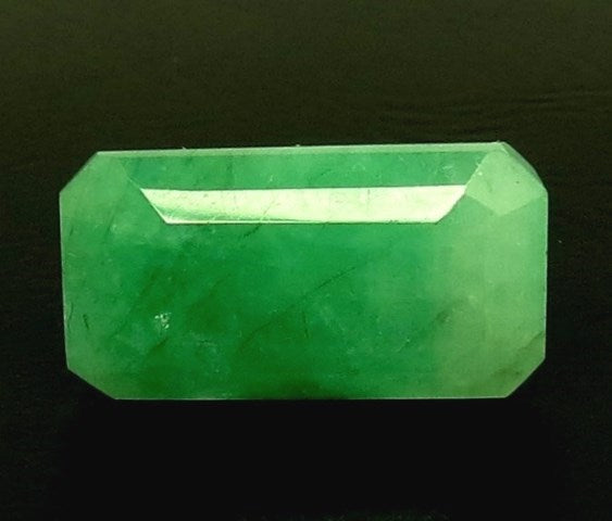 3.98/CT Natural Panna Stone with Govt. Lab Certificate (1221)