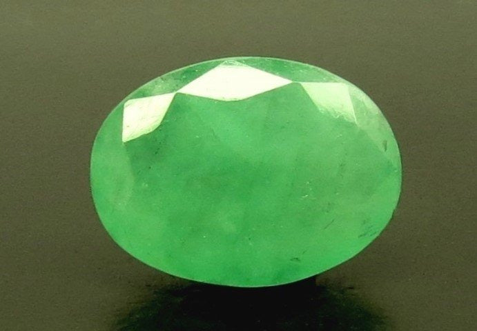 4.08/CT Natural Panna Stone with Govt. Lab Certificate (4386D16013)