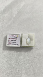 Load and play video in Gallery viewer, 5.45/CT Moon Stone with Govt. Lab Certificate (450)