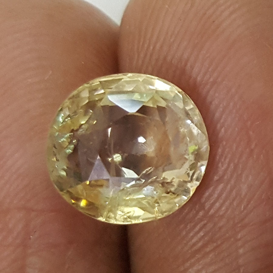 4.23/CT Natural Yellow Sapphire with Govt Lab Certificate (16650)
