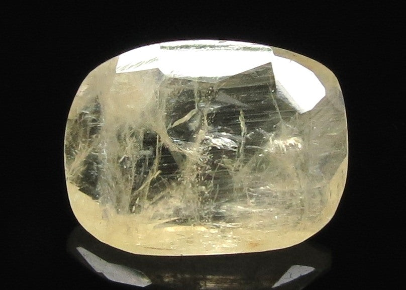 4.02/CT Natural Ceylonese Yellow Sapphire with Govt Lab Certificate (4551)