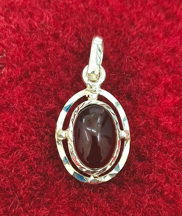 SILVER PENDANT FOR ZODIAC SIGN LEO OVAL