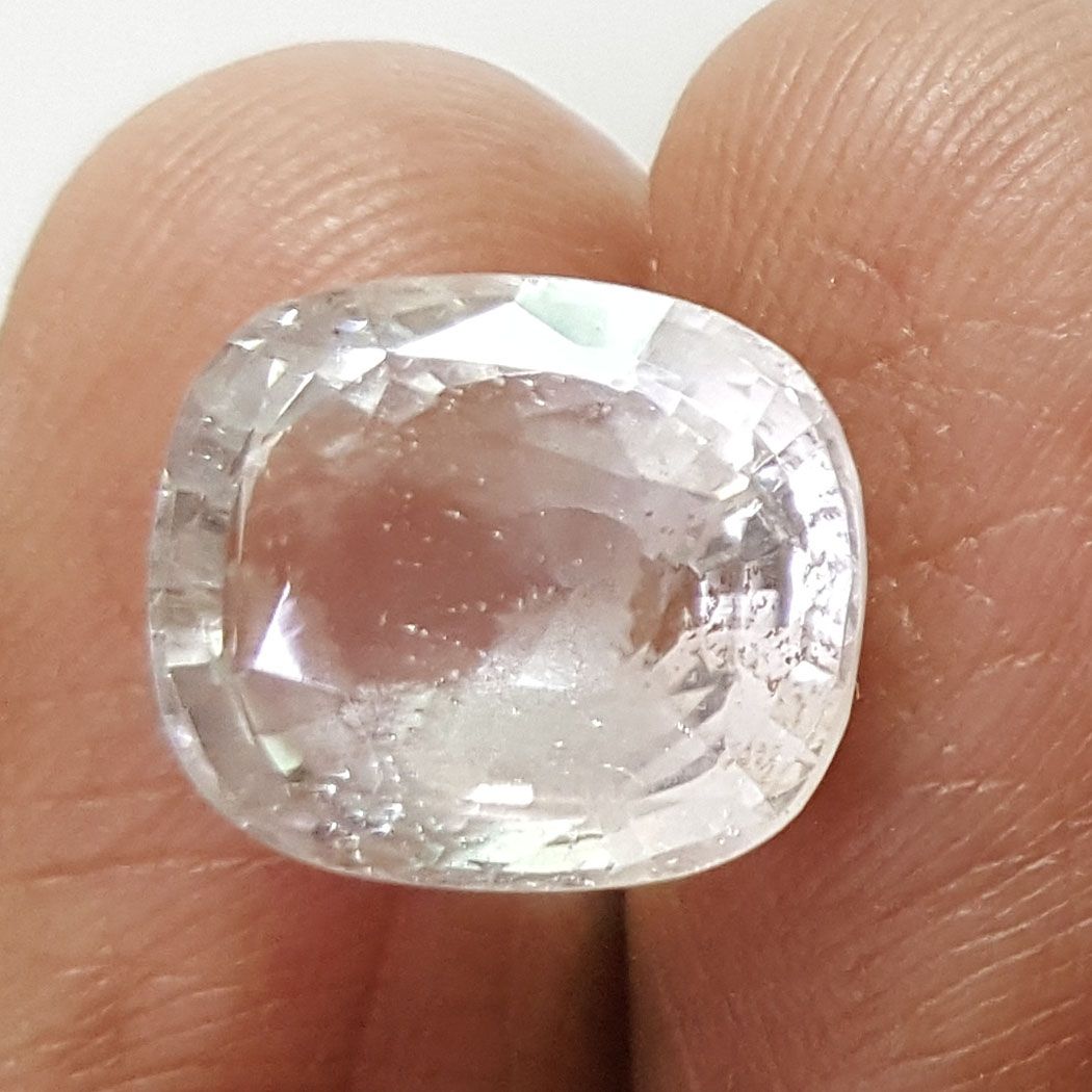 Ratti Natural White Topaz with Govt Lab Certificate (1665)