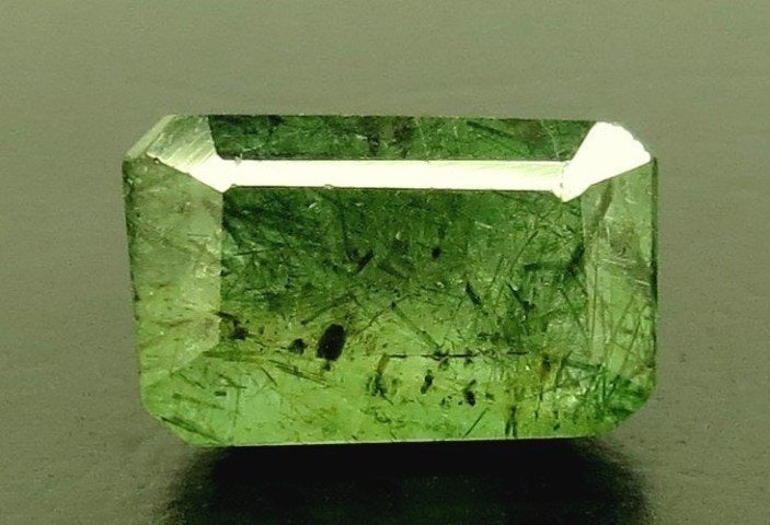 3.82/CT Natural Panna Stone with Govt. Lab Certificate (1221)