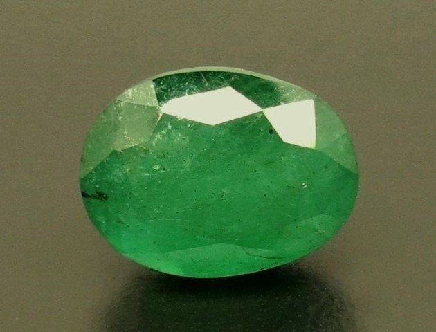 10.35/CT Natural Panna Stone with Govt. Lab Certificate (16650)