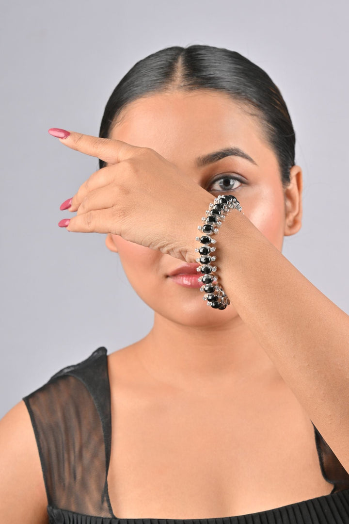 32.85/GM BLACK STAR (1650)