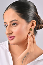 Load image into Gallery viewer, 5.24/GM PERIDOT (1650)
