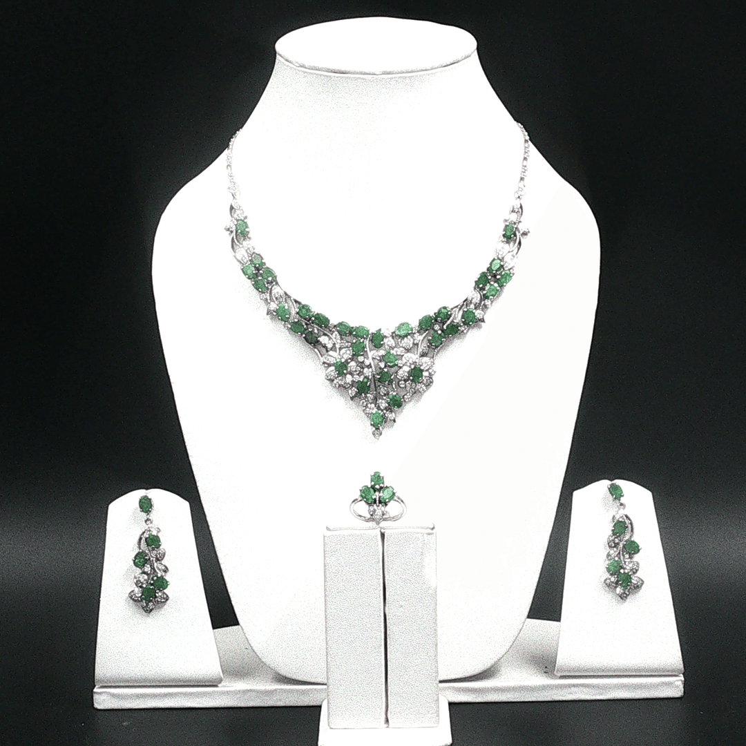 64.04/GM Natural Emerald Zircon Gemstone - 00274