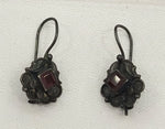 Load image into Gallery viewer, 4.20/GM GARNET RAJWARA EAR RING   (525)

