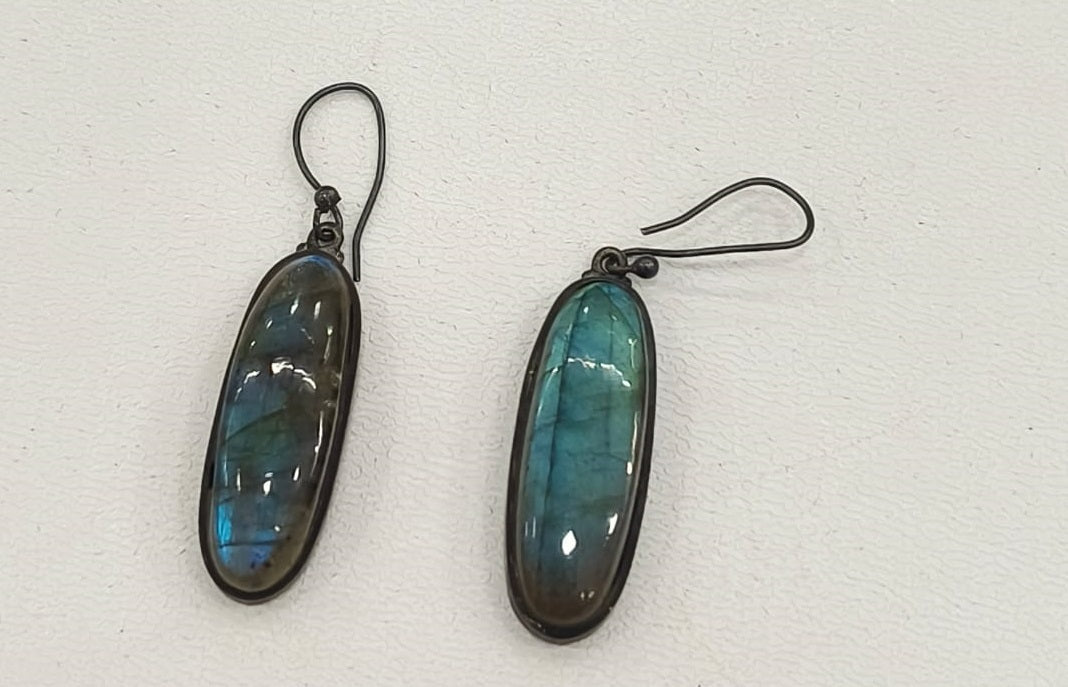 12.60/GM LABRADROITE SILVER EAR RINGS  (525)