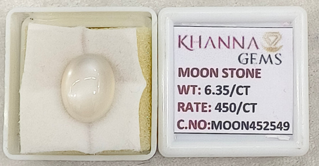 6.35/CT Moon Stone with Govt. Lab Certificate (452549)