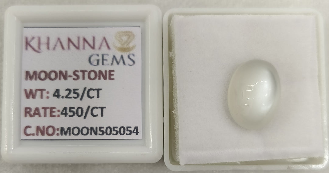 4.25/CT White Moon Stone with Govt. Lab Certificate