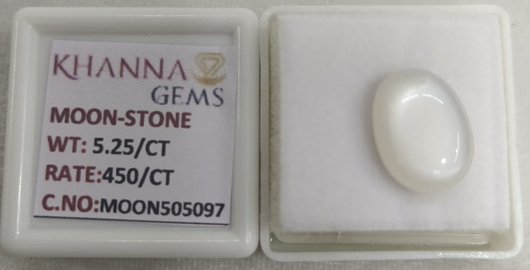 5.25/CT Moon Stone with Govt. Lab Certificate