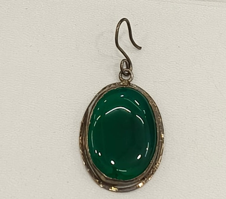 15.90/GM ONYX SILVER PENDANT  (525)