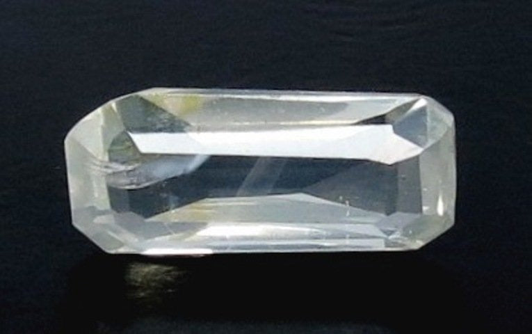 2.95/CT Natural Yellow Sapphire With Govt Lab Certificate (23310)