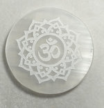 Load image into Gallery viewer, SELENITE CHARGING ROUND PLATE  OM 16

