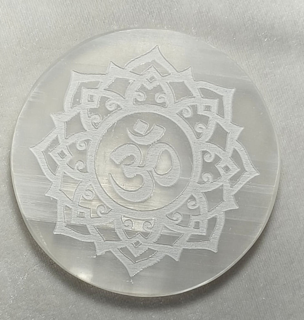 SELENITE CHARGING ROUND  PLATE  OM 1