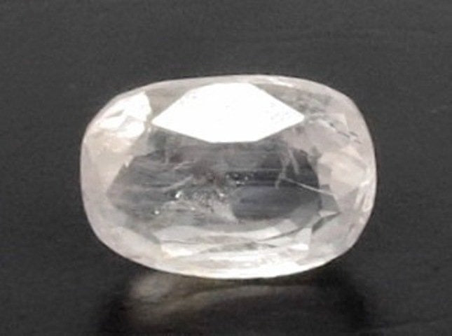 3.96/CT WHITE SAPPHIRE (WHITE PUKHRAJ)