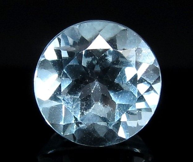 3.80 Ratti Blue Topaz with Govt Lab Certificate-(1650)